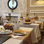 Piccolo Panzio Vendeglo Vinoteca 4*