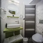 Piccolo Panzio Vendeglo Vinoteca Oda ve Kahvaltı