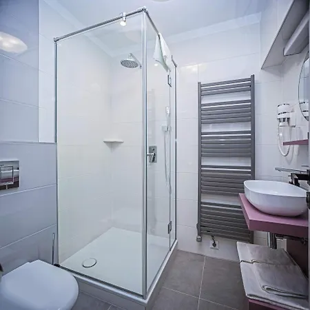 Piccolo Panzio Vendeglo Vinoteca Bed & Breakfast Zalaegerszeg