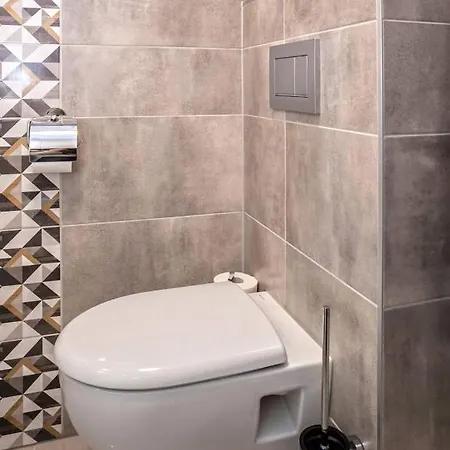 Piccolo Panzio Vendeglo Vinoteca