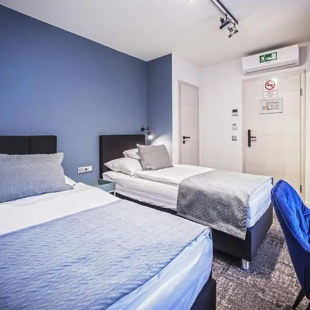 Piccolo Panzio Vendeglo Vinoteca Nocleg ze śniadaniem 4*