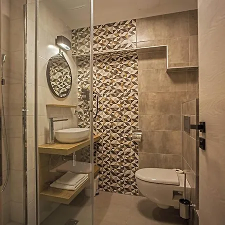 Piccolo Panzio Vendeglo Vinoteca 4* Zalaegerszeg