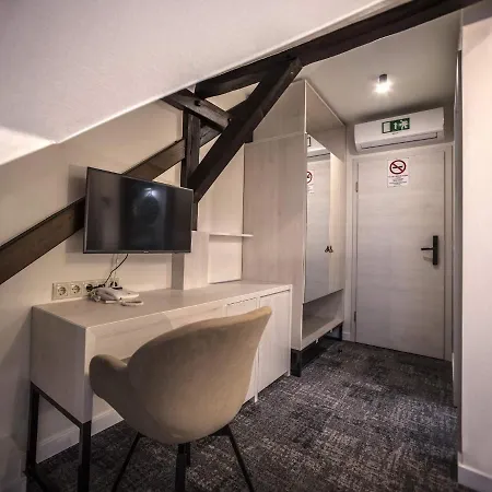 Piccolo Panzio Vendeglo Vinoteca 4* Zalaegerszeg