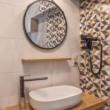 Piccolo Panzio Vendeglo Vinoteca Nocleg ze śniadaniem Zalaegerszeg