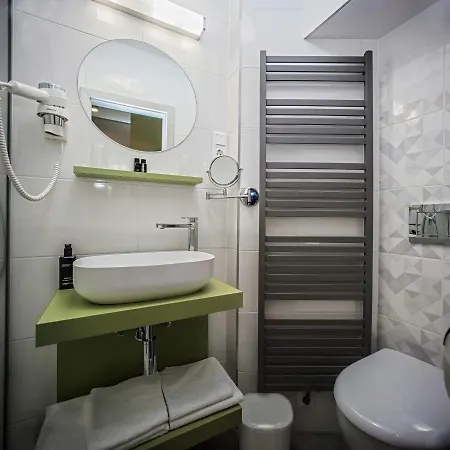 Piccolo Panzio Vendeglo Vinoteca Nocleg ze śniadaniem