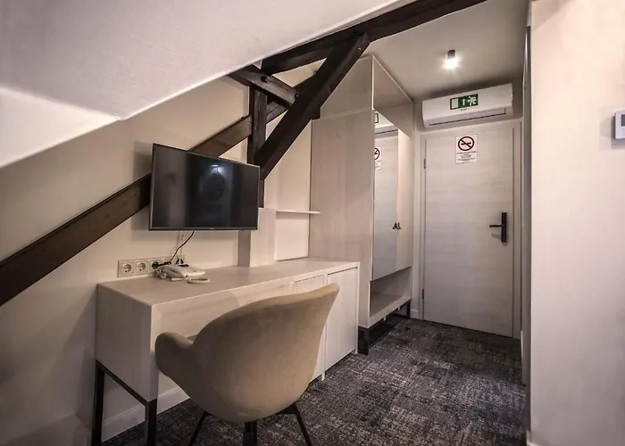 Piccolo Panzio Vendeglo Vinoteca 4* Залаэгерсег
