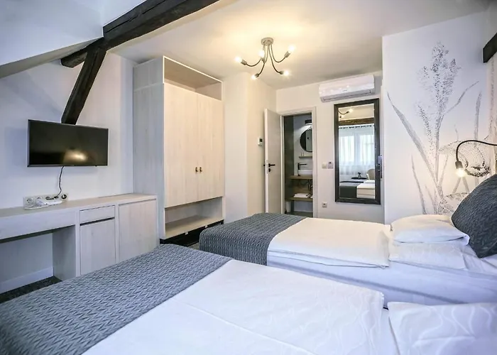 Piccolo Panzio Vendeglo Vinoteca 4* Залаэгерсег